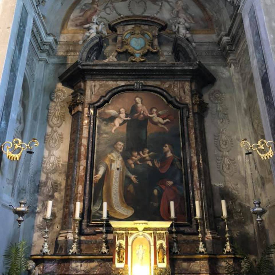 Altare_madonna_del_rosario